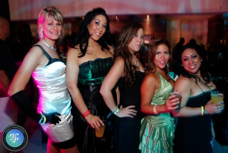 Vegas Prom 2008 at Bare Pool